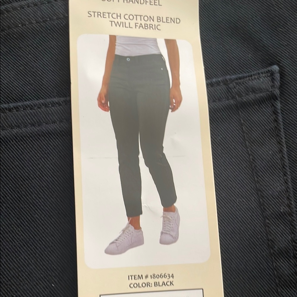JACHS Girlfriend Black Ankle Cropped Jeans